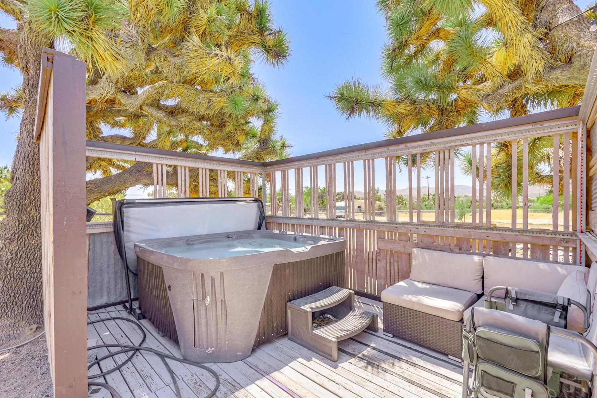 Yucca Valley Oasis With Hot Tub, Near Joshua Tree! ภายนอก รูปภาพ